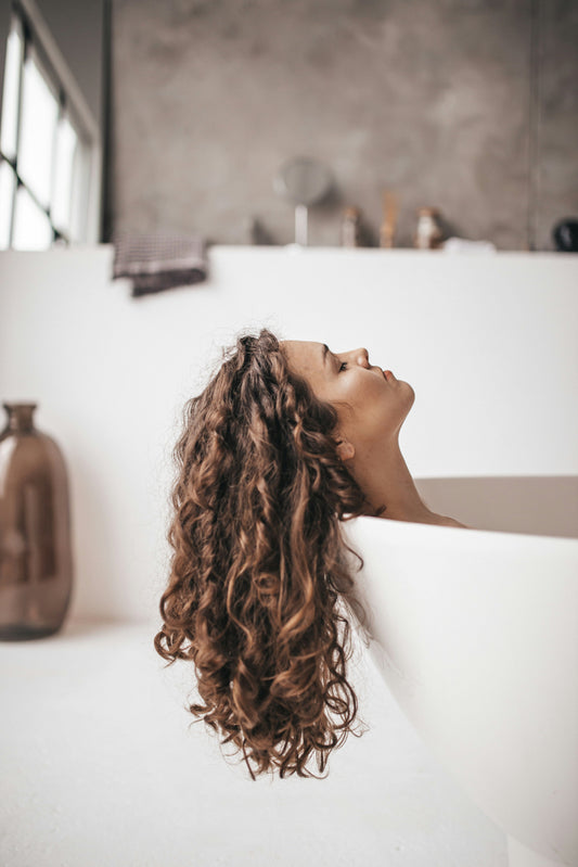 Clean Hair, Zero Compromise: The Powder Shampoo That Changed Our Routine